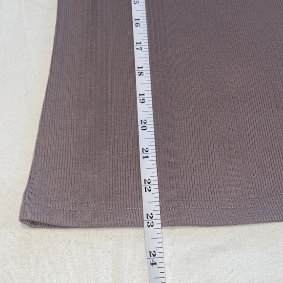 Z Supply Jayda Ribbed 3/4 Sleeve Top - Picture 8 of 11